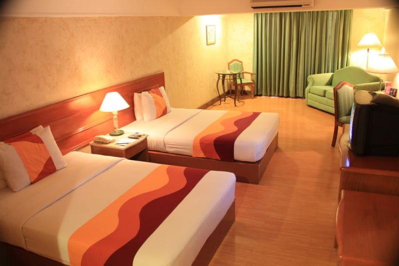 Atrium Hotel Pasay Exterior foto