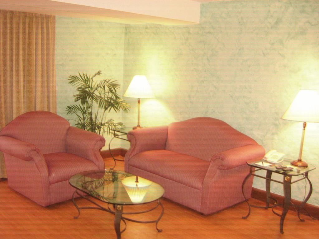 Atrium Hotel Pasay Zimmer foto