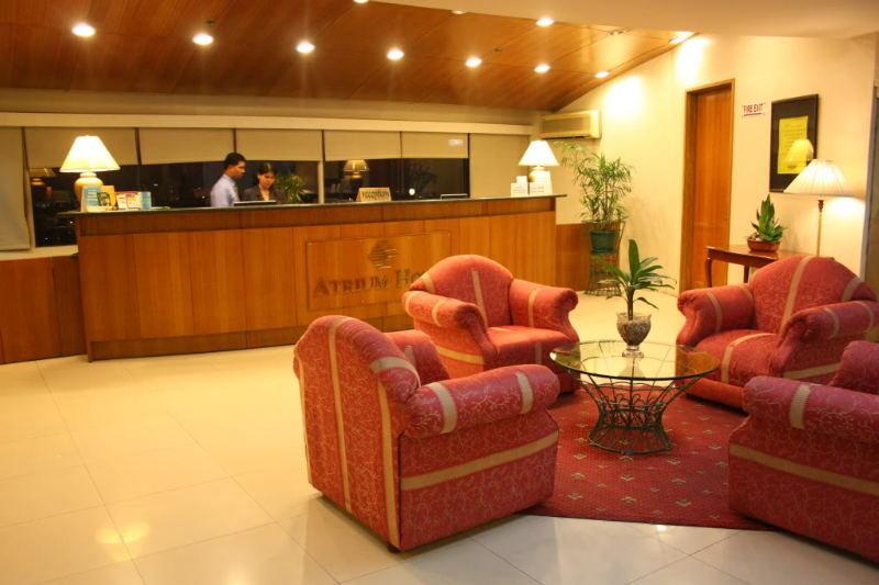 Atrium Hotel Pasay Exterior foto