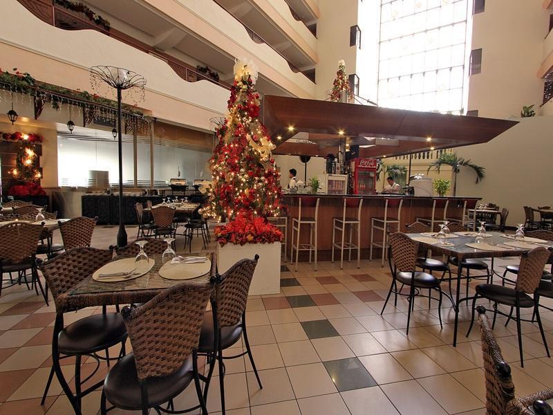 Atrium Hotel Pasay Exterior foto