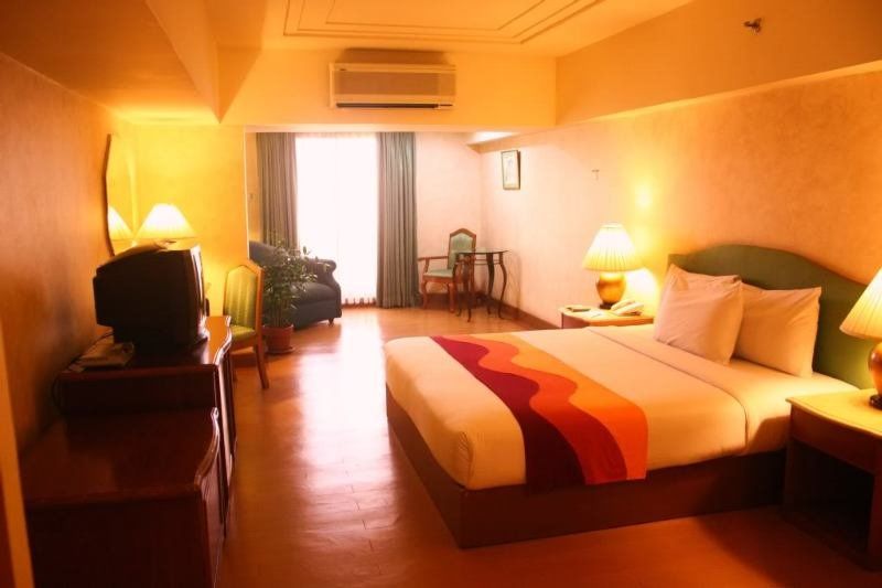 Atrium Hotel Pasay Exterior foto