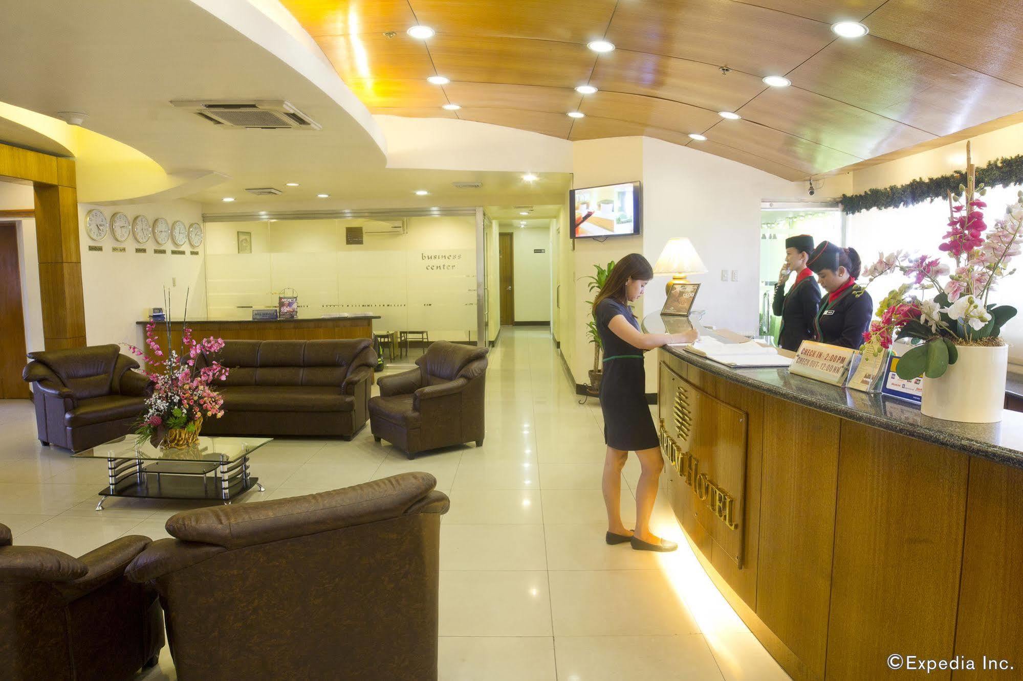 Atrium Hotel Pasay Exterior foto